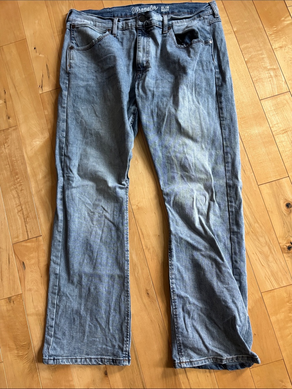 Wrangler Men’s Bootcut Jeans Light Blue Wash